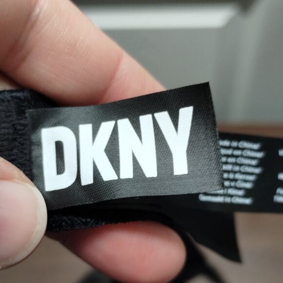 DKNY NWT Size 36A Black Modern Lace Unlined Underwire Demi Bra DK4019 - Picture 5 of 9